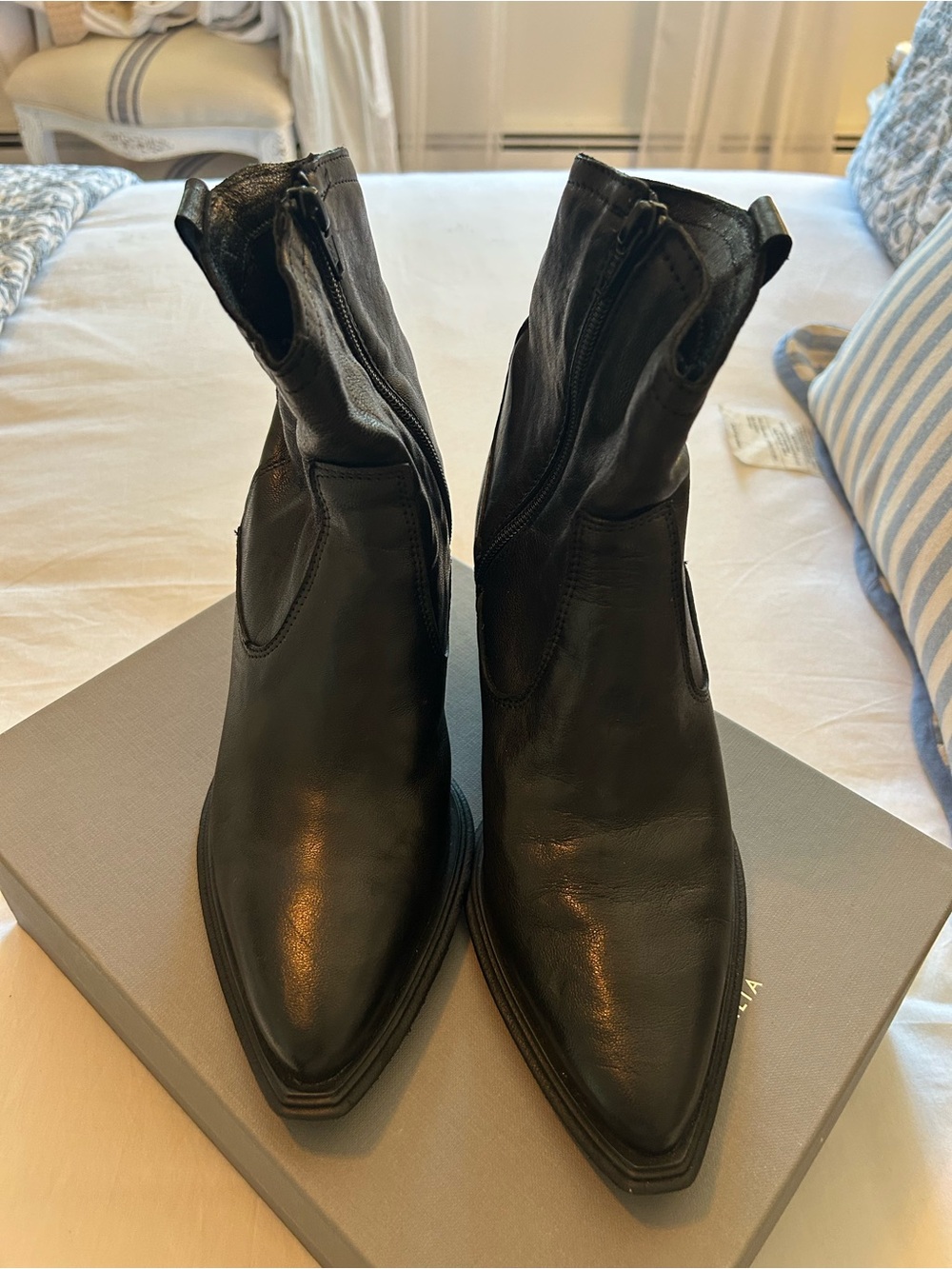 Made in Italy Women's Black Leather Ankle Booties with Stacked Heel - Picture 2 of 4